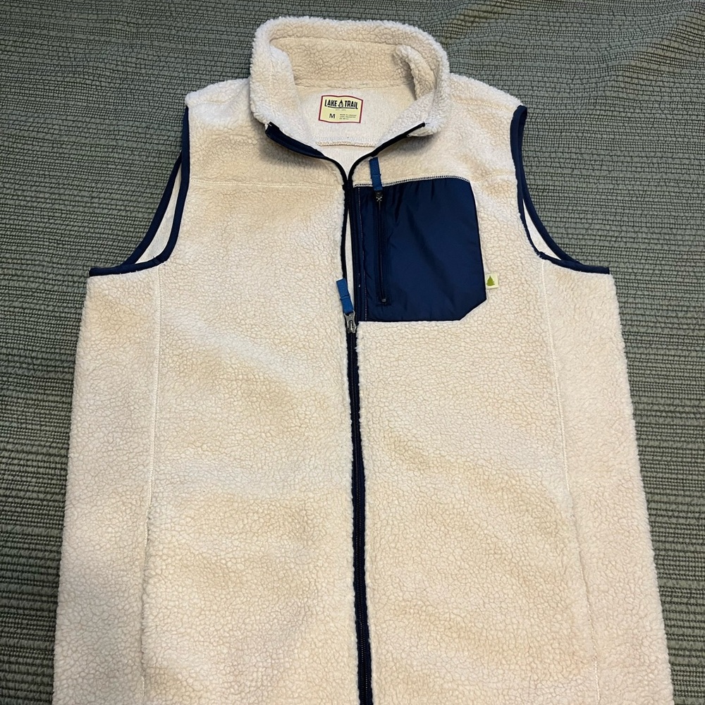 Lake Trail Medium vest worn once